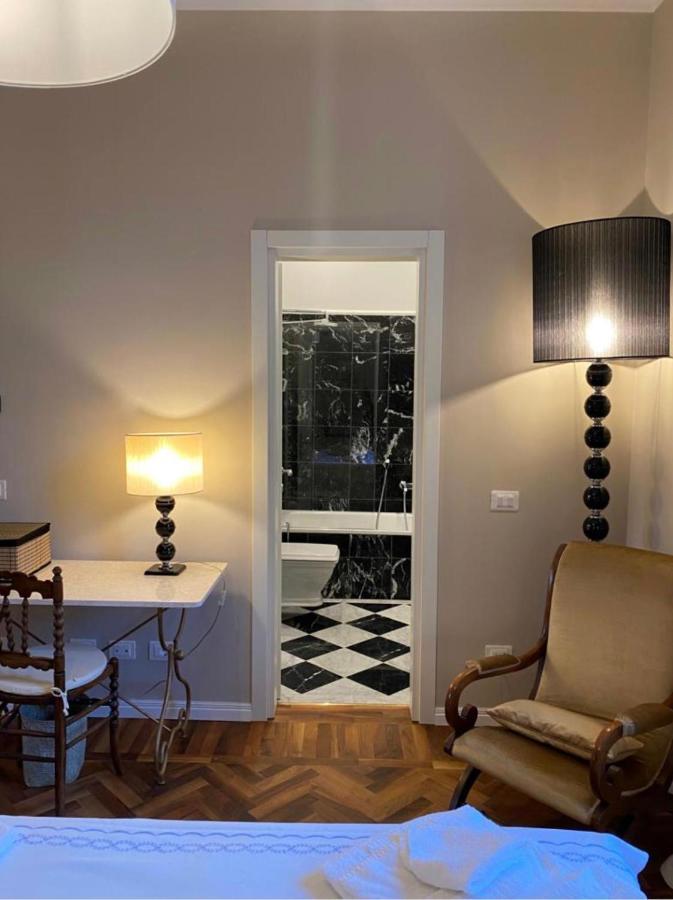 Charming Apt In San Frediano Florença Exterior foto